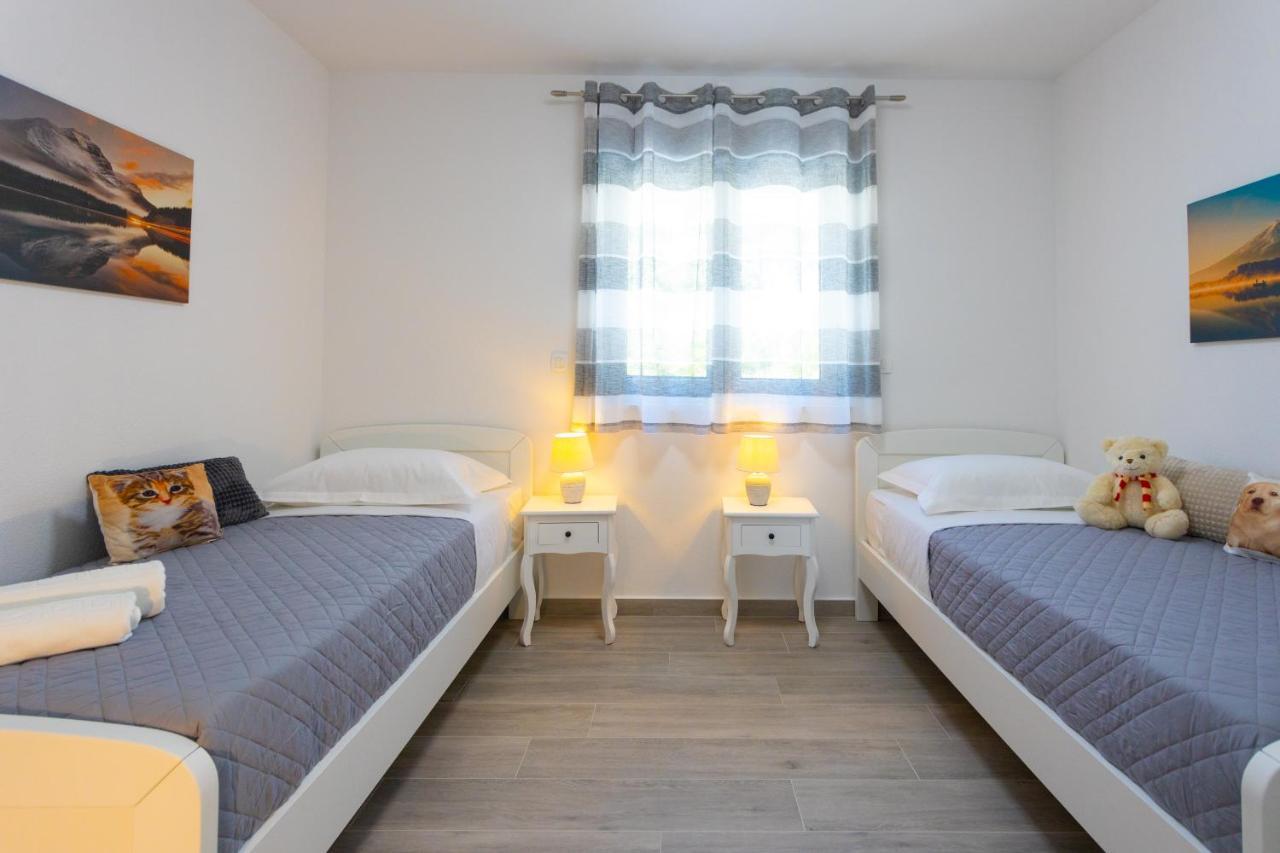 Apartments Jasa Deluxe Makarska Exterior photo