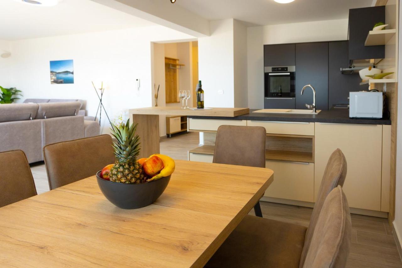 Apartments Jasa Deluxe Makarska Exterior photo