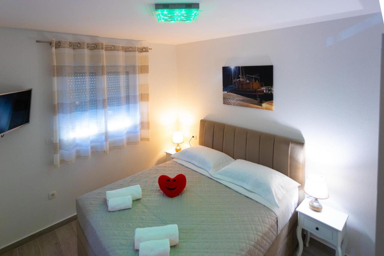 Apartments Jasa Deluxe Makarska Exterior photo