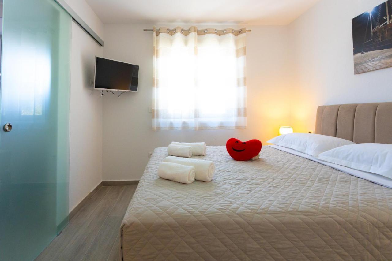 Apartments Jasa Deluxe Makarska Exterior photo